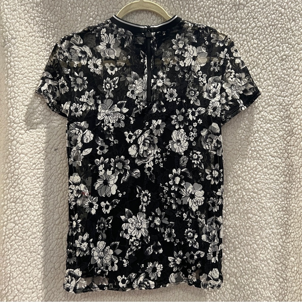 NWT Laundry Top XS